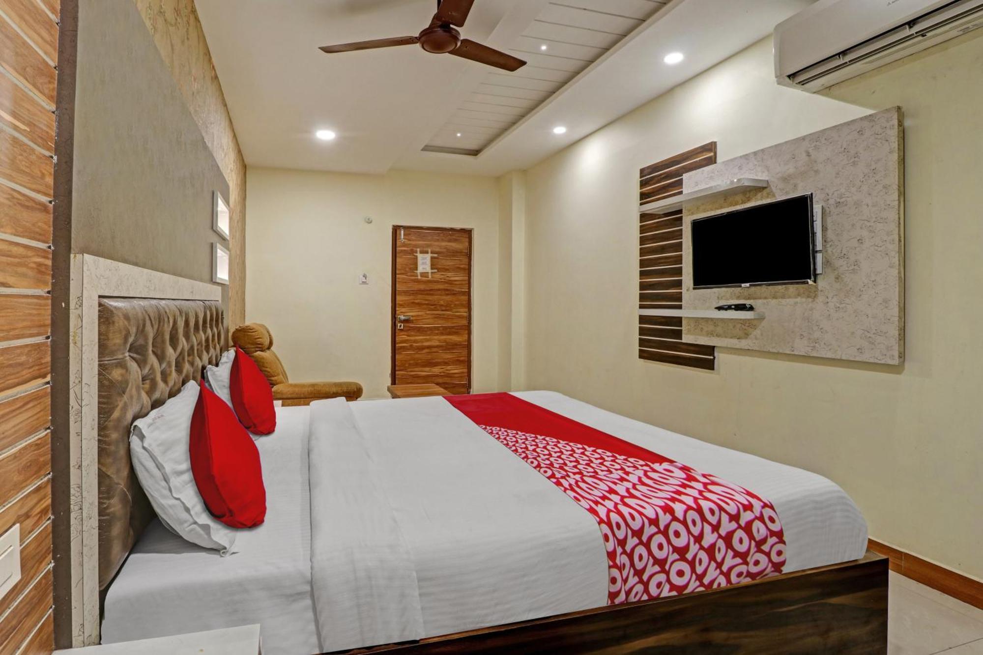 Hotel O Aditya Grand Inn Guntūr 외부 사진
